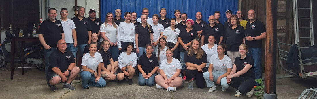 Gruppenfoto Aktive und Alt-Kerbeborsch